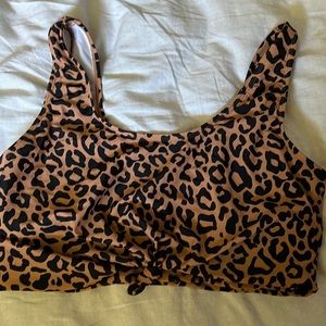 Coral reef swim top- like new